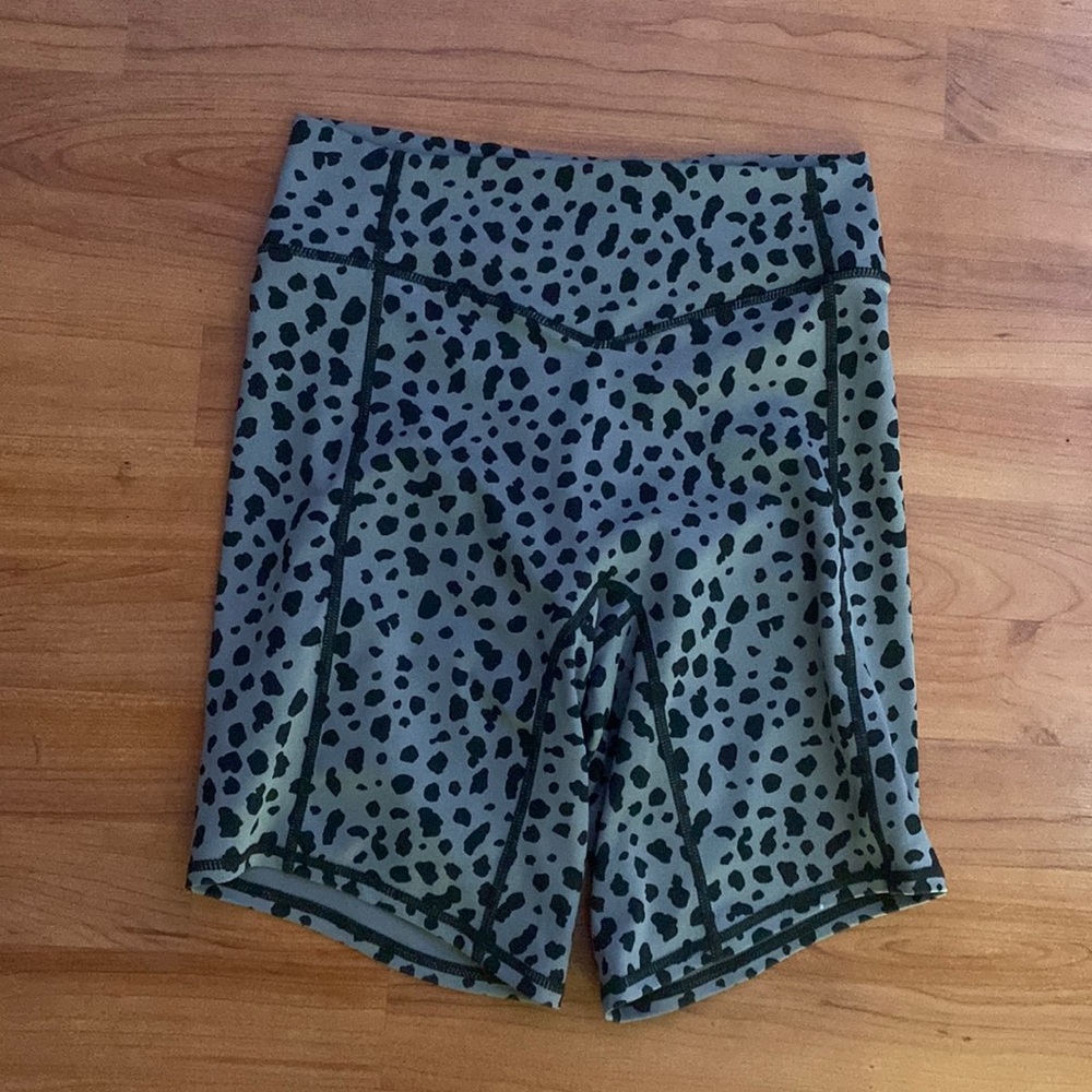 Balance Athletica Snow Leopard Rider Shorts